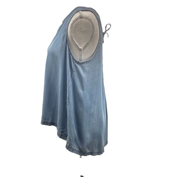 ￼two by Vince Compto ￼ sleeveless denim top ties at the back or the front size m - Picture 9 of 14